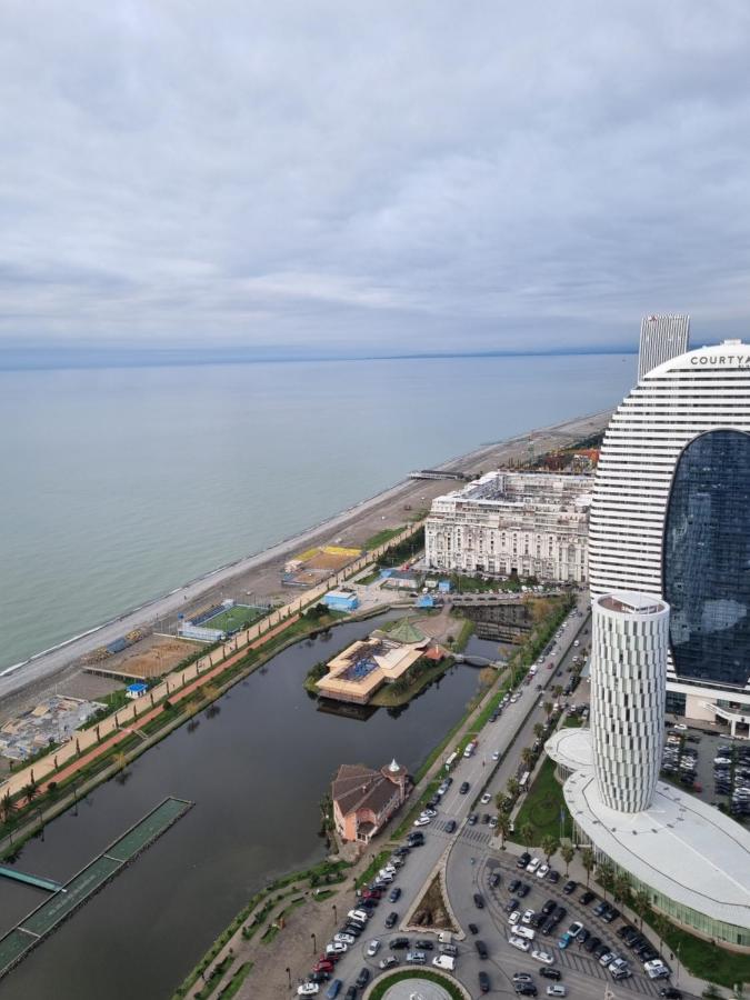 Orbi City Hotel On The Sea Batumi Exterior photo